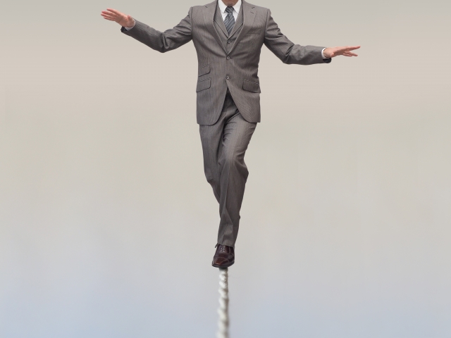 綱渡りをする人