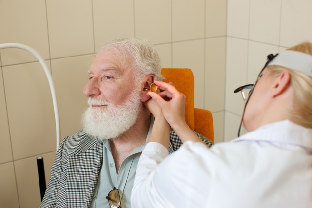 滲出性中耳炎の診察